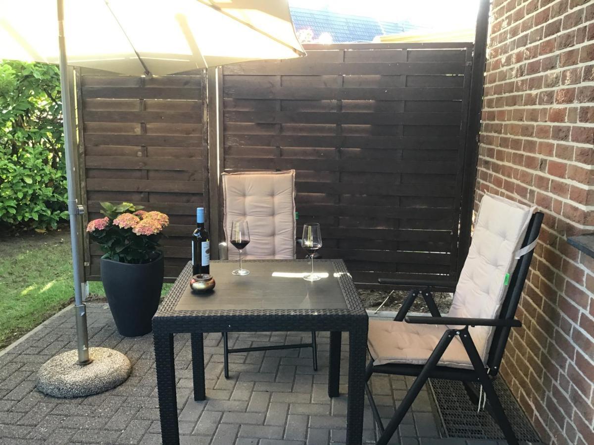 Apartment 1 Mit Terrasse Und Pkw-Stellplatz 勒沃库森 外观 照片